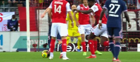 1630276182084051926.gif 梅西CC.gif