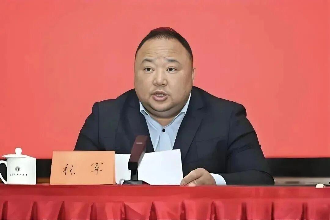 开云在线-首个被查的奥运冠军，居然与太胖有关？